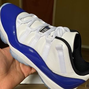 Jordan 11 Retro Low